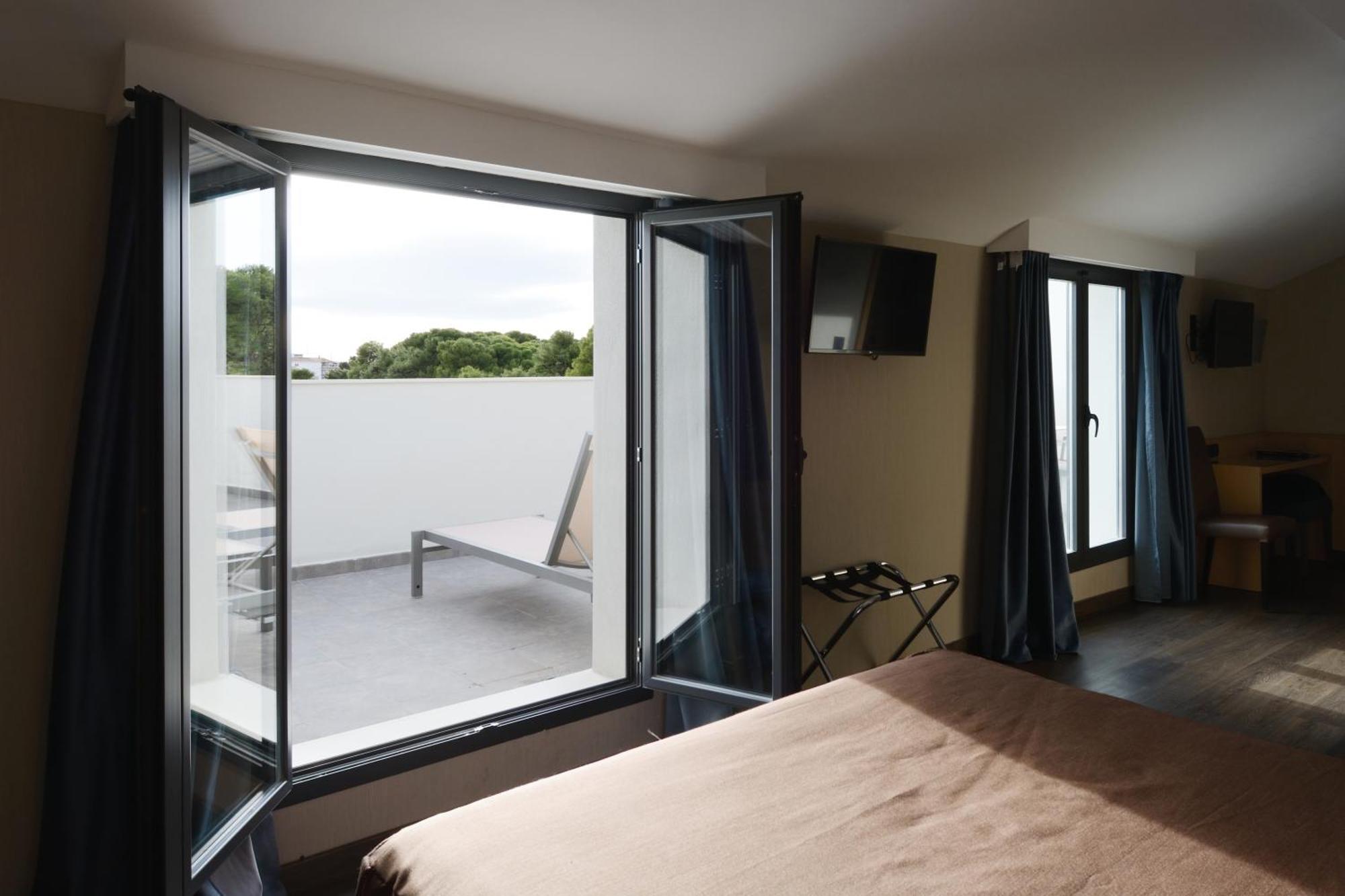 Hotel Pedro I De Aragon 4 Estrellas Superior Huesca Szoba fotó